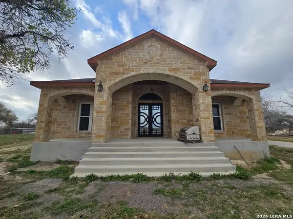 420 Highlands, Poteet, TX 78065