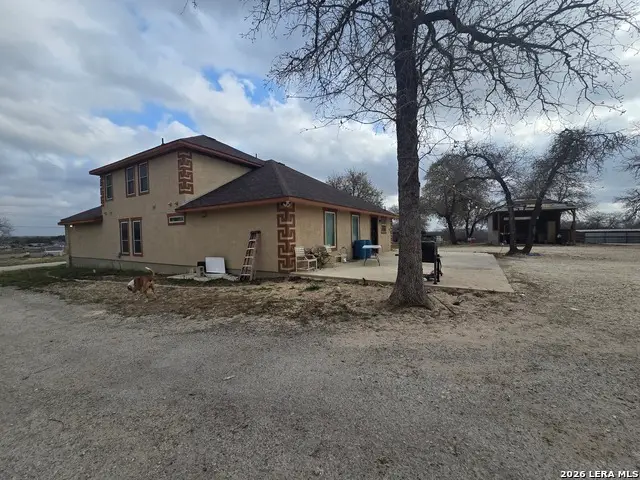 420 Highlands, Poteet, TX 78065 - #2