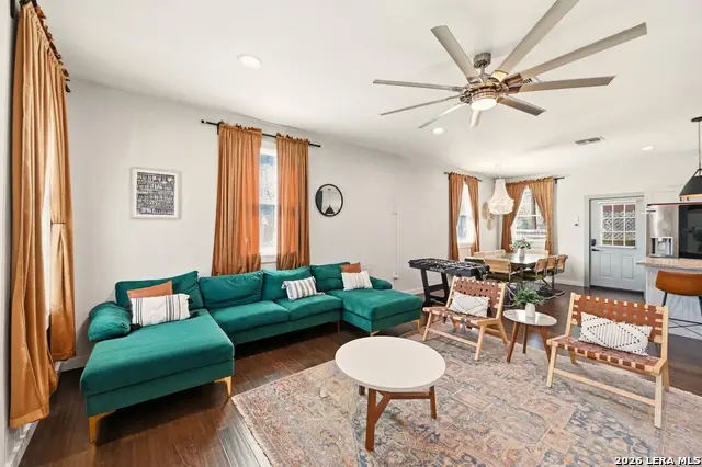 419 Hackberry, San Antonio, TX 78202 - #3