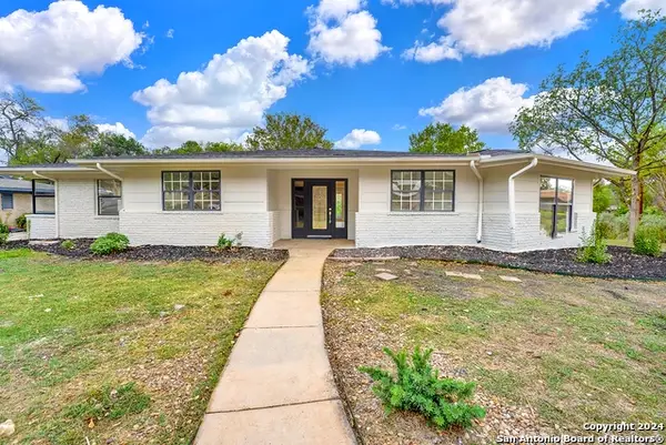 200 Jeanette Dr, San Antonio, TX 78216