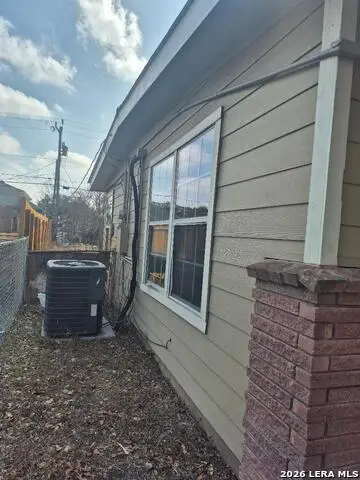 130 Chadwick, San Antonio, TX 78227 - #3