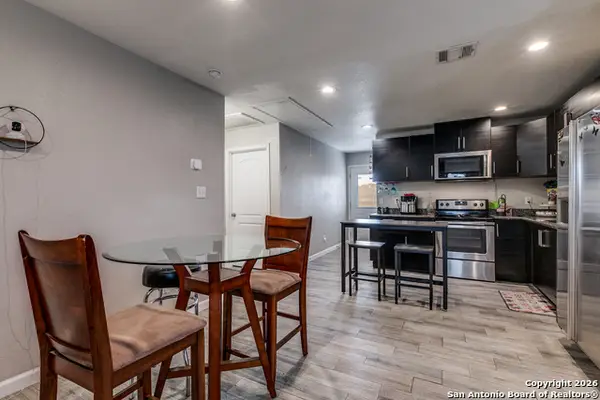 5323 War Cloud Dr, San Antonio, TX 78242