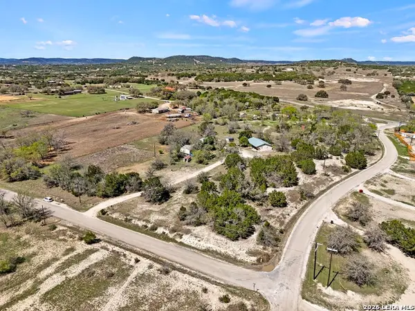 146 Exotic, Bandera, TX 78003