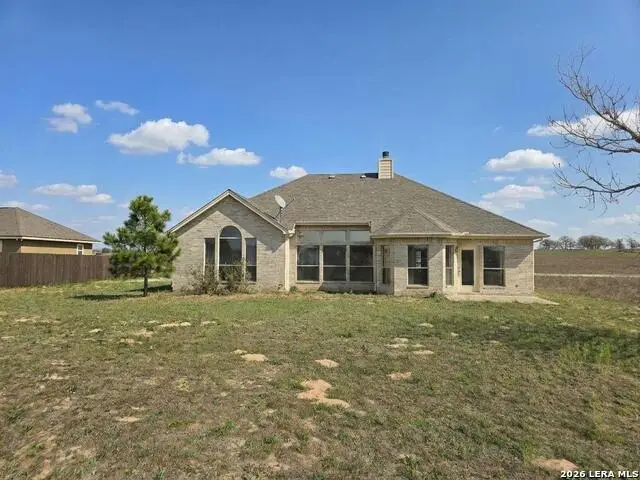 135 Muirfield Ln, La Vernia, TX 78121 - #2