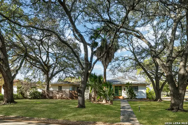 825 Eventide, Terrell Hills, TX 78209