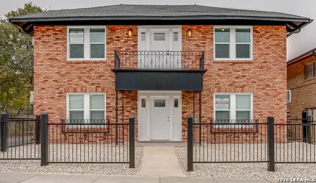 316 W Cypress St, San Antonio, TX 78212 - #2