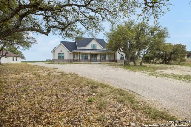 1062 Lariat, Bandera, TX 78003 - #2