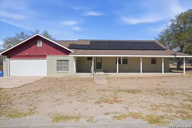 1601 Owens Ave, Three Rivers, TX 78071 - #1