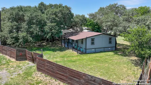 600 Dawnridge Drive, Poteet, TX 78065