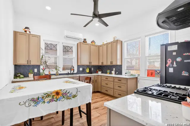 215 Sweet, San Antonio, TX 78204 - #2