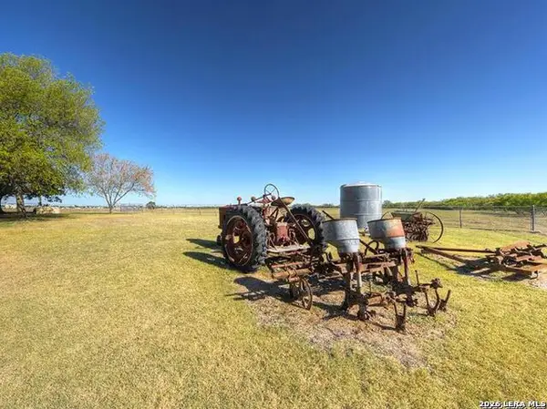 1152 A County Road 227, Falls City, TX 78113