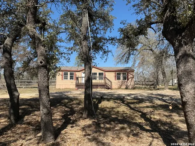 195 Ashford, Poteet, TX 78065 - #2