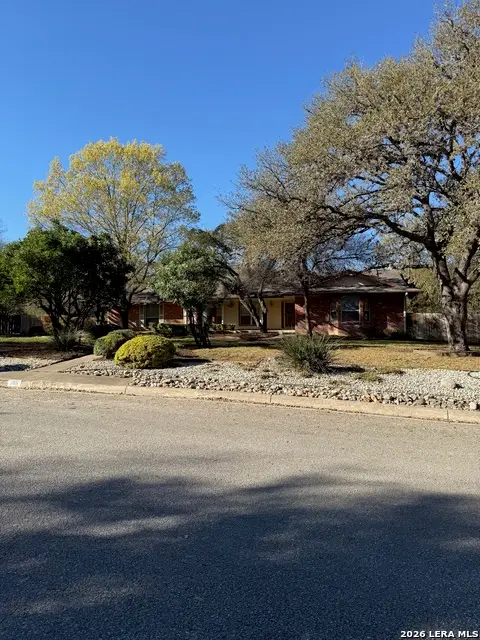 105 Ridge Trail, Hollywood Park, TX 78232