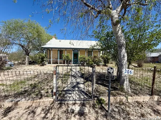 306 E El Paso, Brackettville, TX 78832 - #2