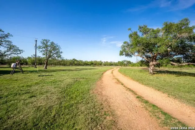 1006 Buch Ln, Cuero, TX 77954 - #3