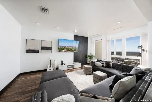 7701 Wurzbach #2302, San Antonio, TX 78229 - #3