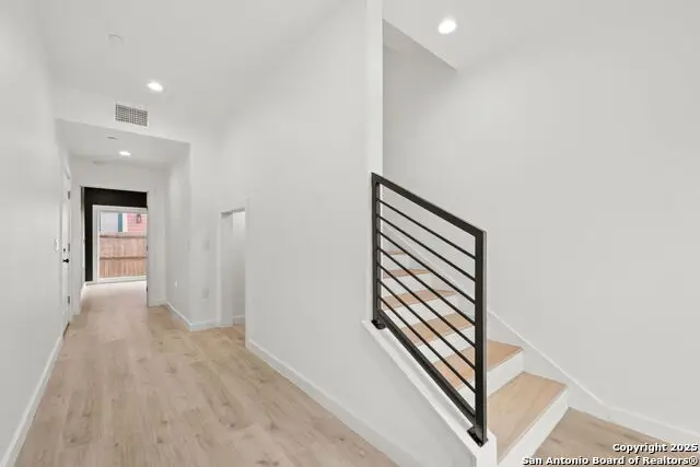 308 S Mesquite St #102, San Antonio, TX 78203 - #3