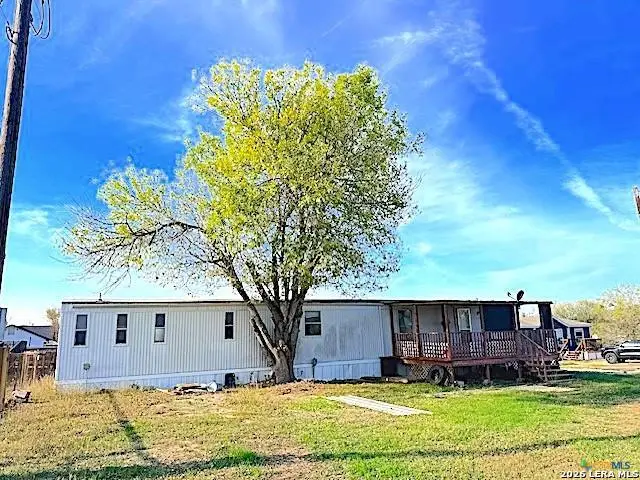 135 Creekway, Seguin, TX 78155 - #1