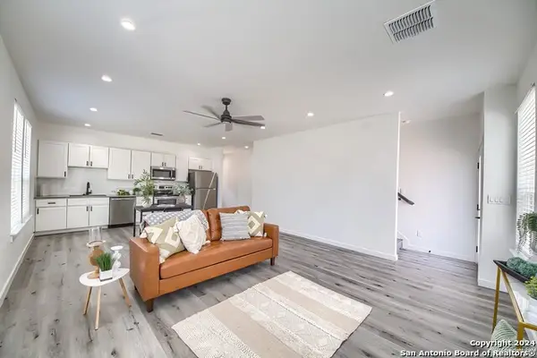 2066 Dry Creek, Canyon Lake, TX 78133