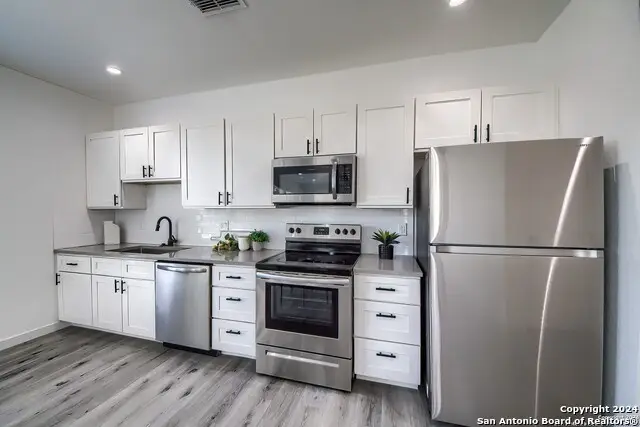 2066 Dry Creek, Canyon Lake, TX 78133 - #2