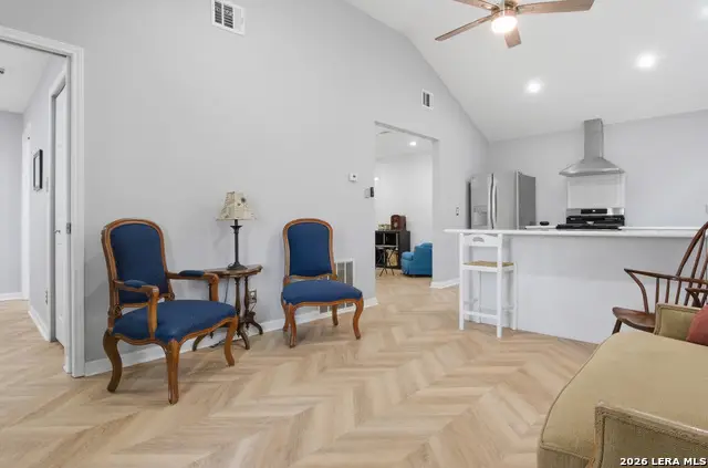 1210 Summit, San Antonio, TX 78201 - #2