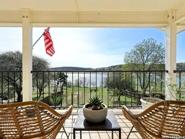 127 Cedar Tree Ln, Canyon Lake, TX 78133 - #1