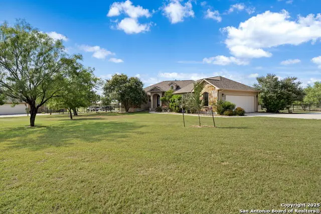 438 County Road 367, Hondo, TX 78861 - #3