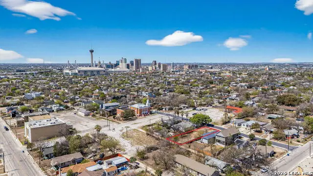 920 W Martin Luther King, San Antonio, TX 78203 - #1