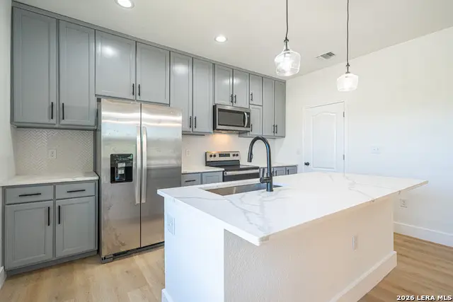 934 Sherman, San Antonio, TX 78202 - #3