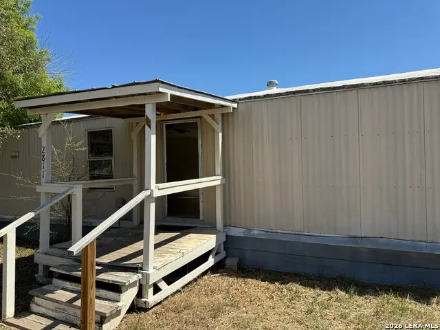 2811 Southern Breeze, Hondo, TX 78861 - #2