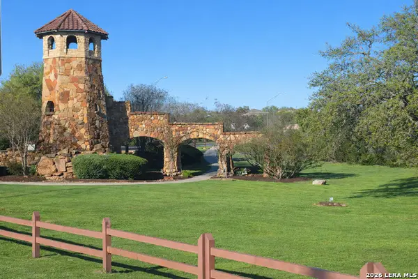 3423 Ironwood Falls, San Antonio, TX 78260