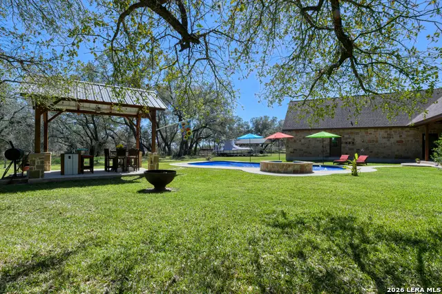 204 Fawn, Floresville, TX 78114 - #1