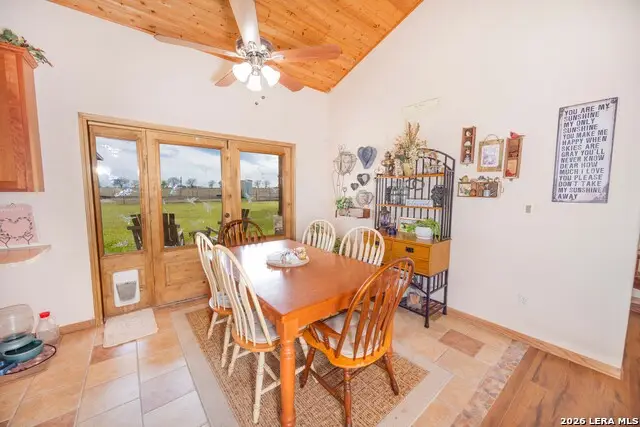 15980 County Road 582, La Coste, TX 78039 - #3