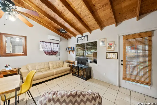 335 Flatrock, Canyon Lake, TX 78133 - #2