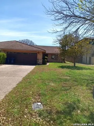 747 Oakland Hills, Kerrville, TX 78028