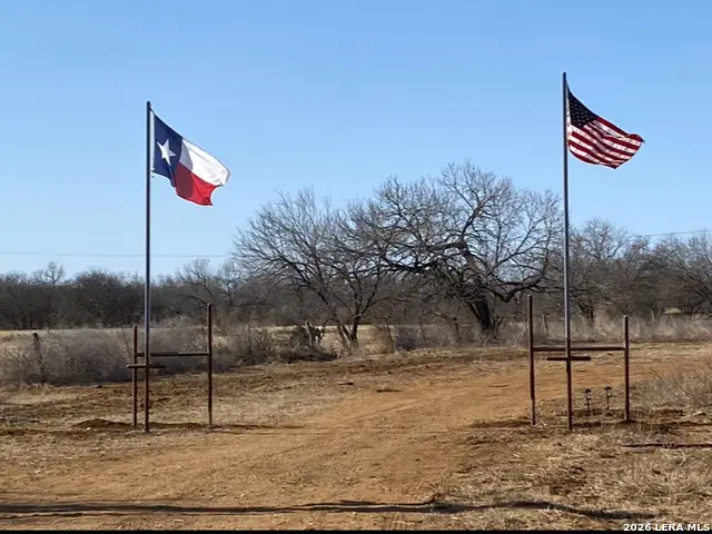 15655 Highway 140, Charlotte, TX 78011 - #3