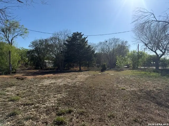 910 Chestnut, Jourdanton, TX 78026 - #1