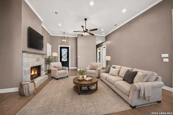 123 John T Court, Castroville, TX 78009