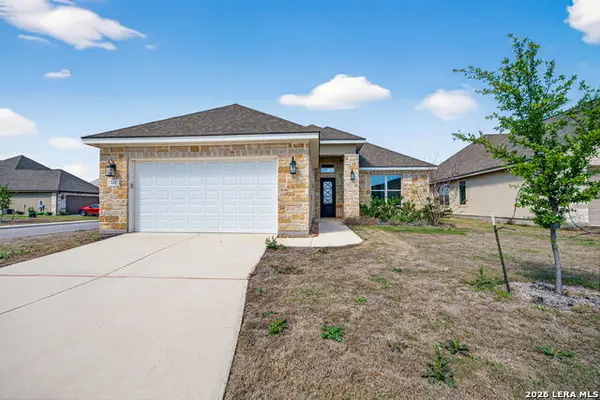 111 John T Court, Castroville, TX 78009