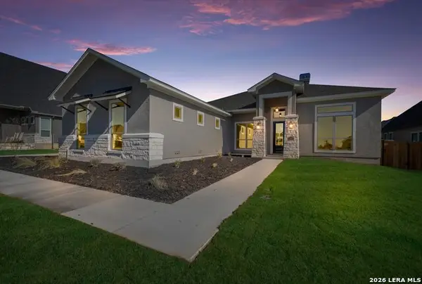 3355 Pintail Pond, Marion, TX 78124