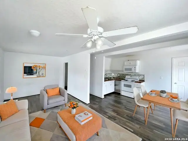 206 Plainview, San Antonio, TX 78228 - #2