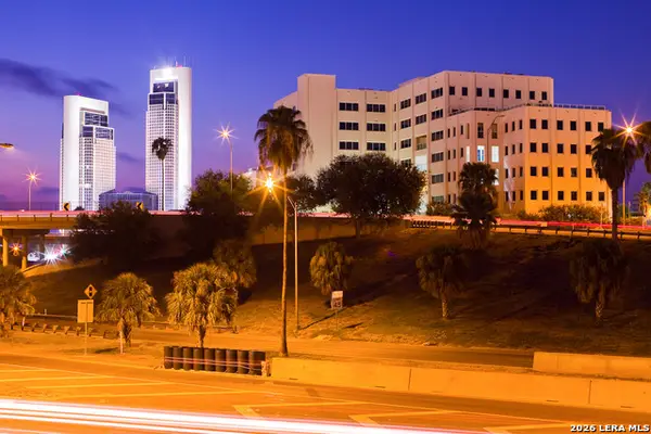 901 N Upper Broadway #APT 201, Corpus Christi, TX 78401