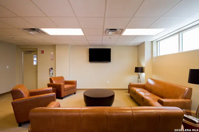 901 N Upper Broadway #APT 201, Corpus Christi, TX 78401 - #3