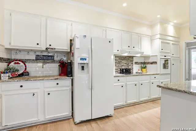 3678 Hidden Dr. #502E, San Antonio, TX 78217 - #2