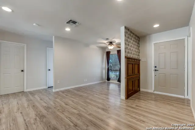 9018 Island View St, San Antonio, TX 78242 - #2