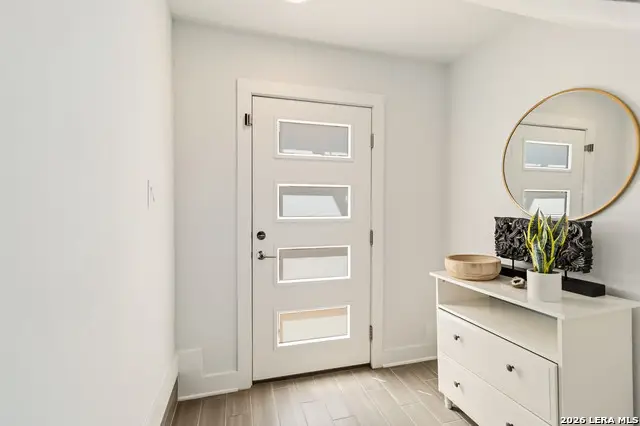 303 W Cypress Unit 101, San Antonio, TX 78212 - #3