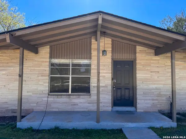 215 Oak Park, Boerne, TX 78006