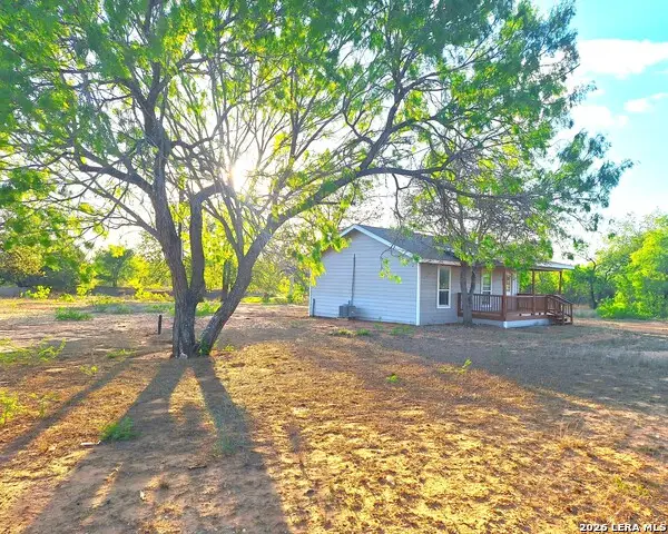 4904 Blackhill, Floresville, TX 78114 - #1