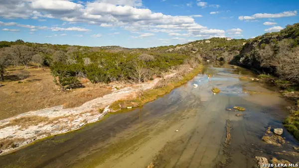 196 C Rock Bottom Rd, Hunt, TX 78024