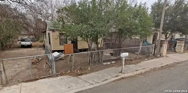 520 S San Bernardo, San Antonio, TX 78237 - #1